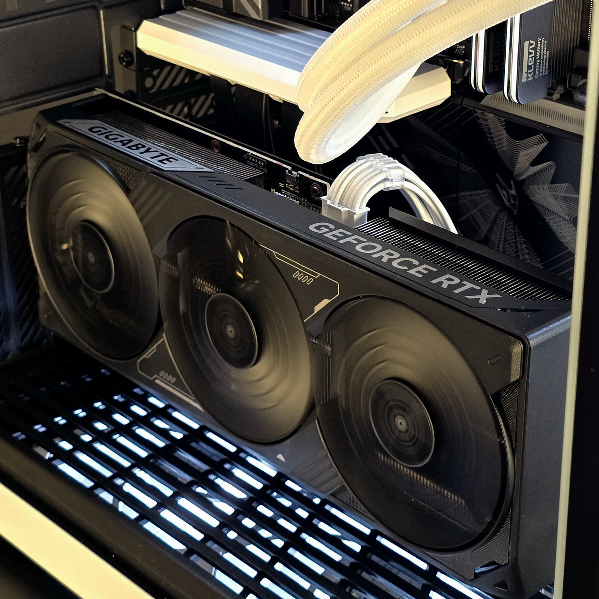 PANDA – RYZEN 7 9850x3D | RTX 5080