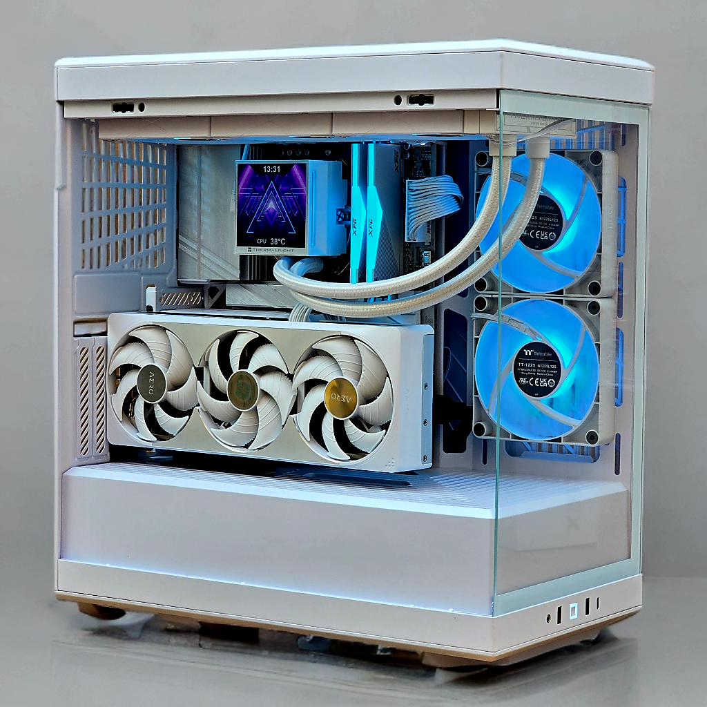 Y40 Snow – Ryzen 7 9800x3D | RTX 5080