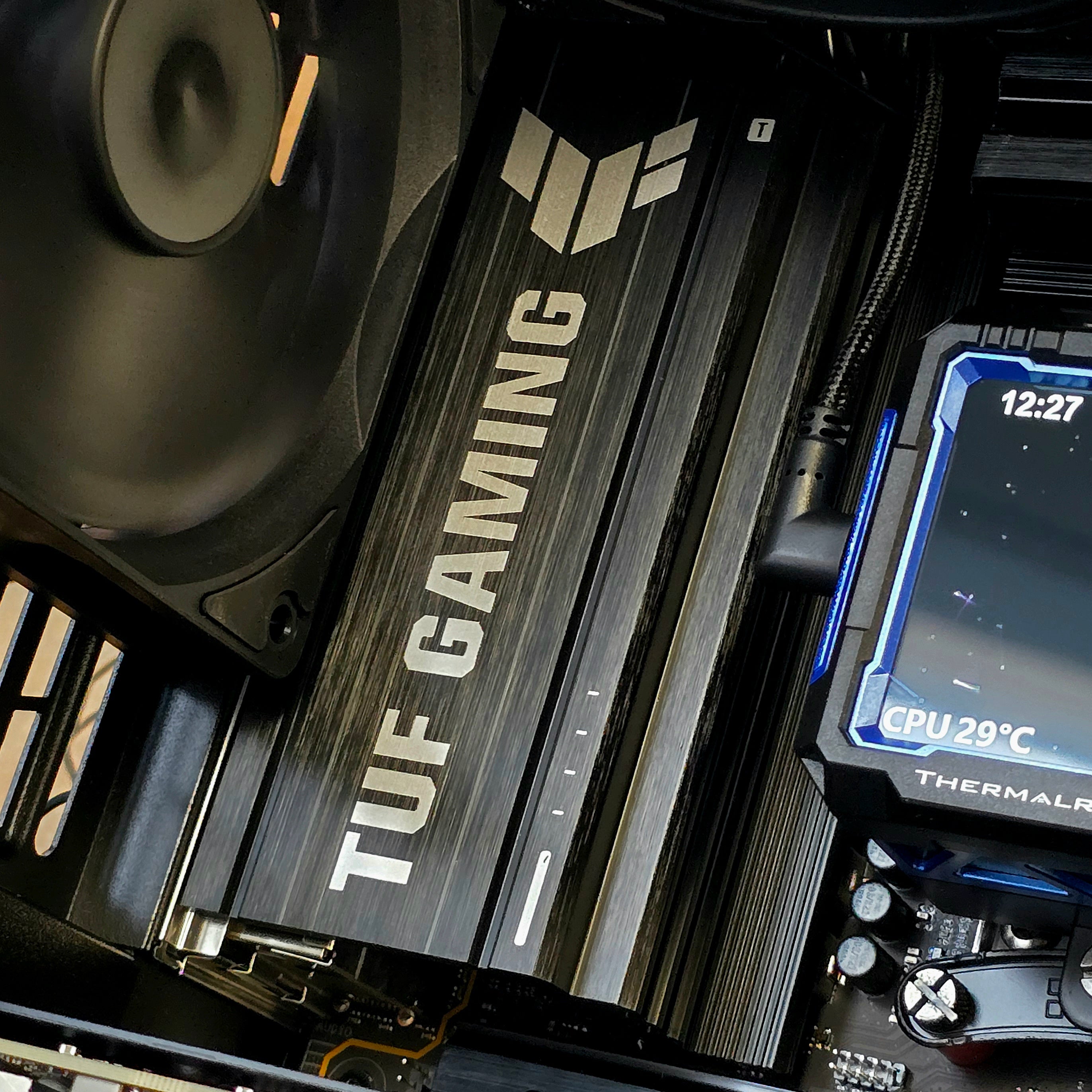 O11 Blackout – Ryzen 5 7500x3D | RTX 5070