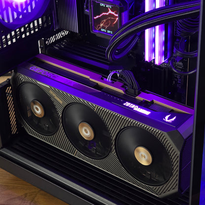 Y70 Black – Ryzen 7 9800x3D | RTX 5090