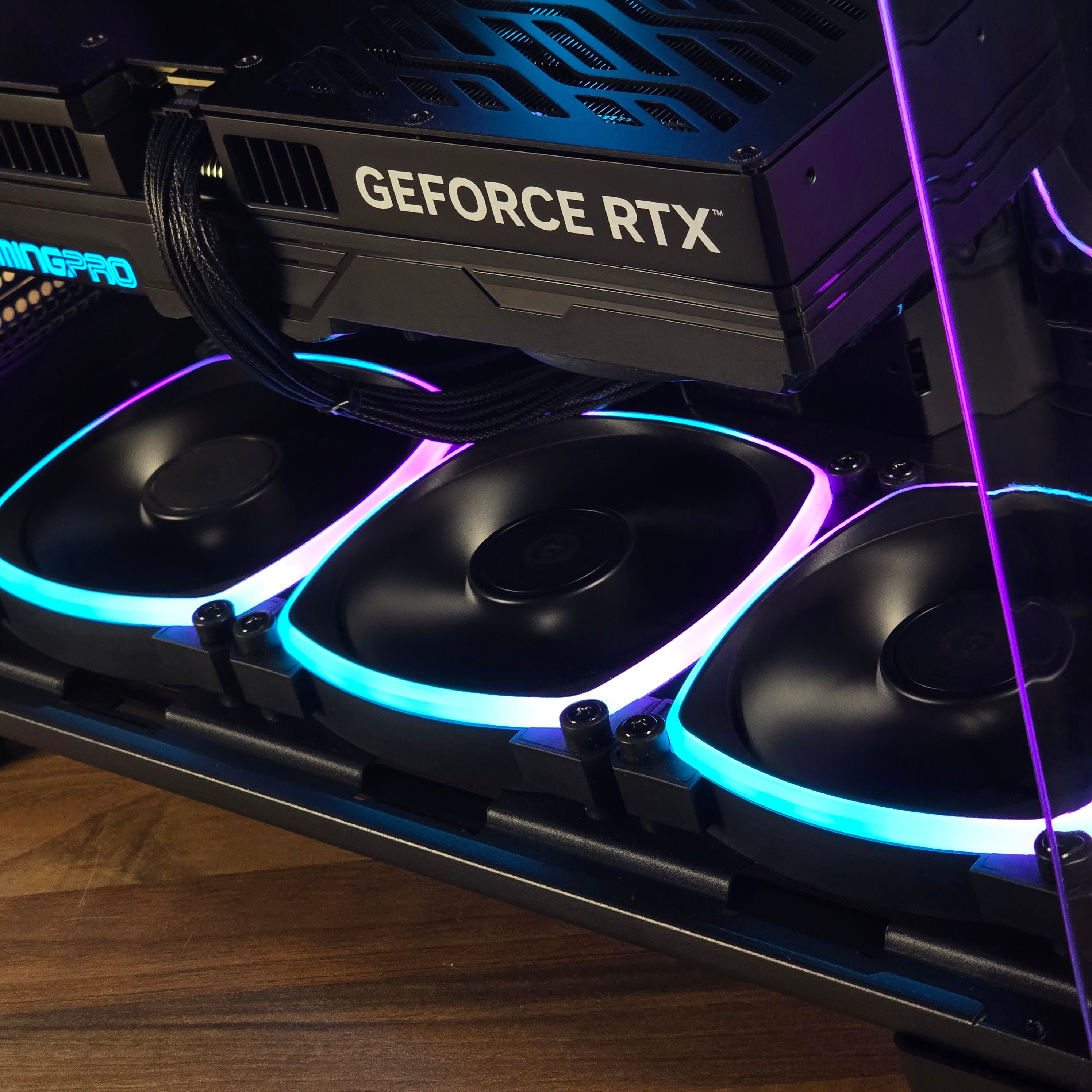 King 95 – Ryzen 7 9700x | RTX 5080
