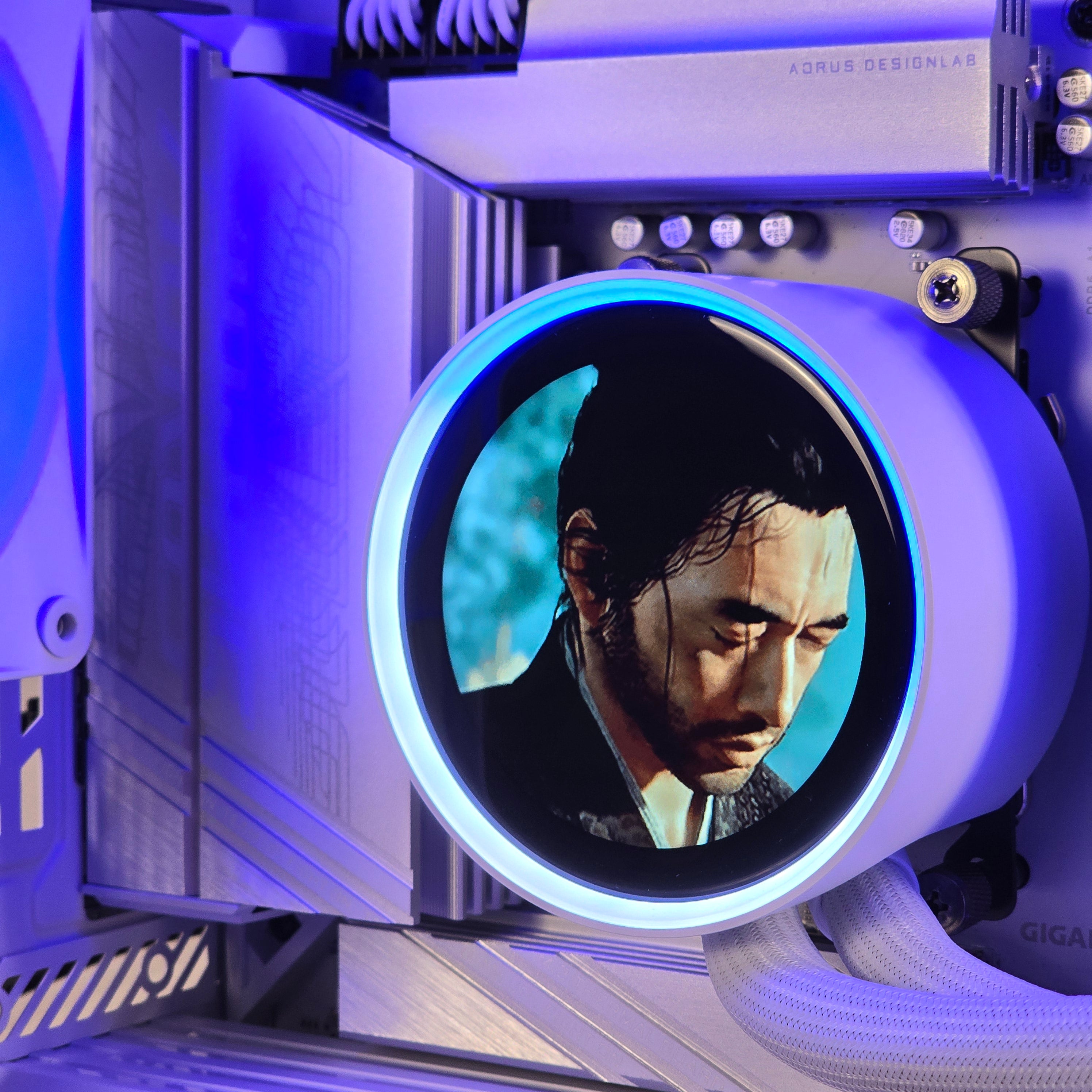 Y70 White – Ryzen 7 9800x3D | RTX 5090