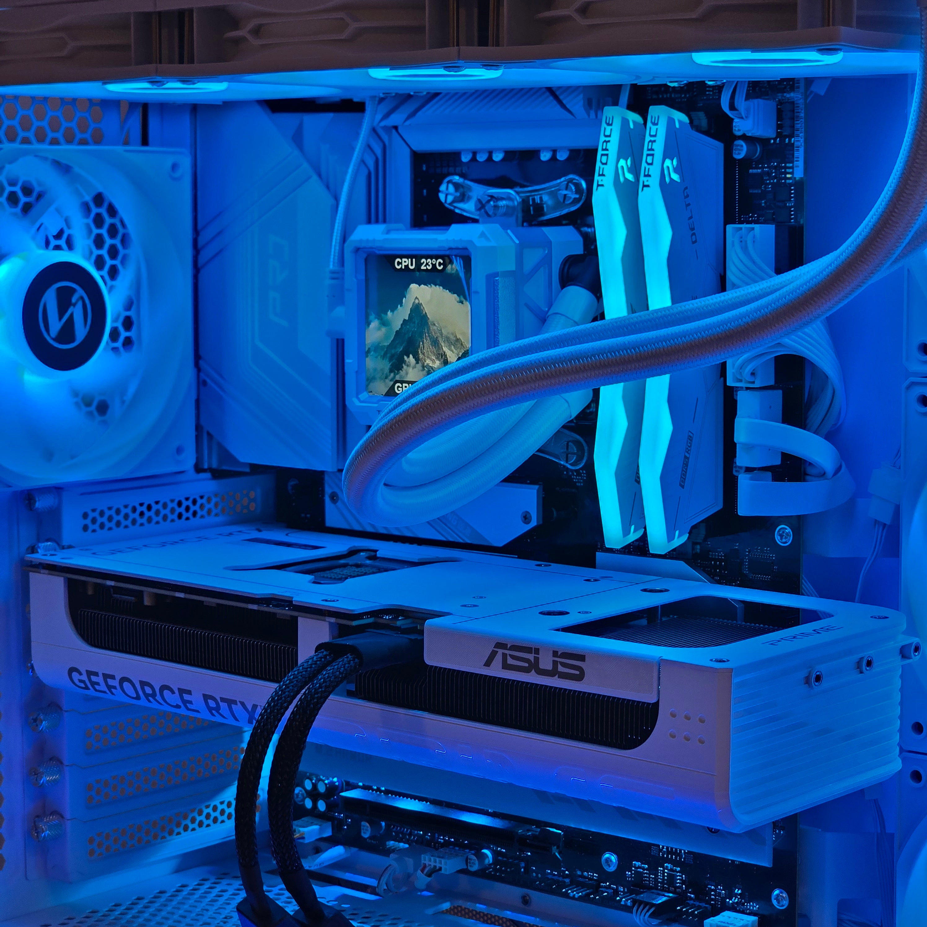 Infinity – Ryzen 7 7700x | RTX 5070