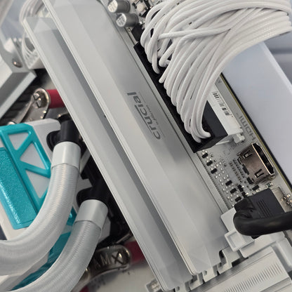 Snow – Ryzen 7 9800x3D | RTX 5080